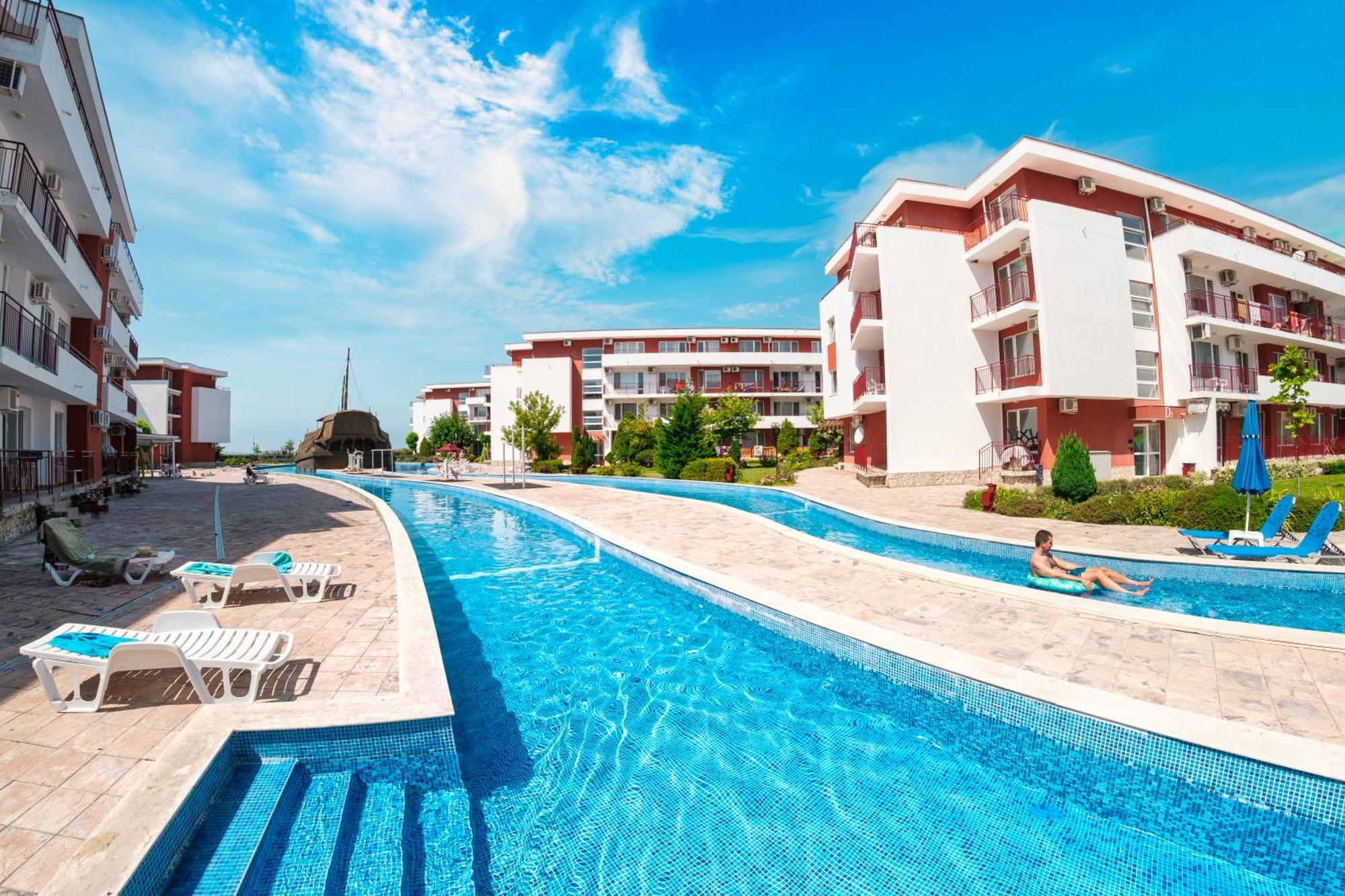 Privilege Fort Beach Apartments سفيتي فلاس المظهر الخارجي الصورة